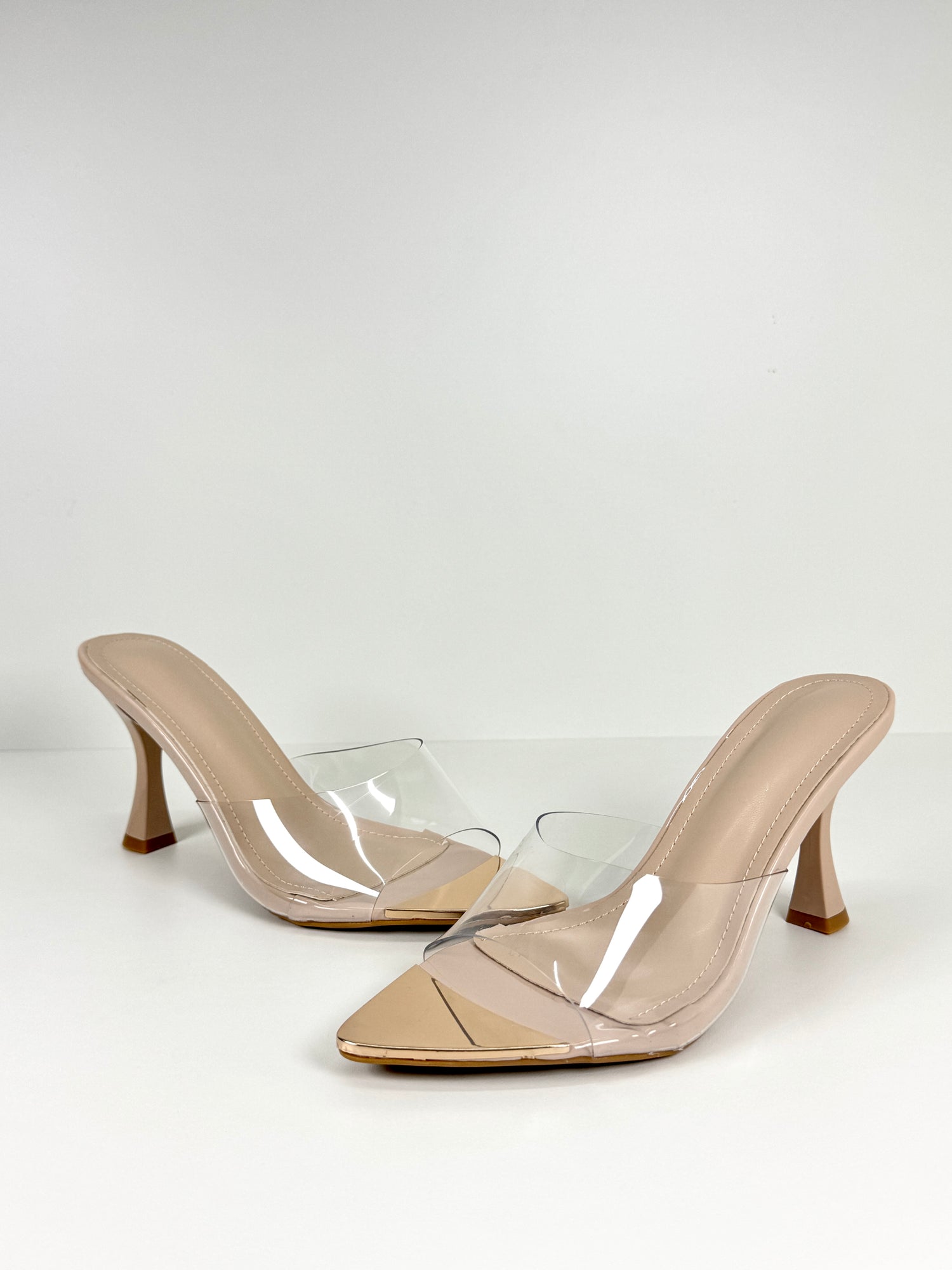 NIKA - Mules con tacco