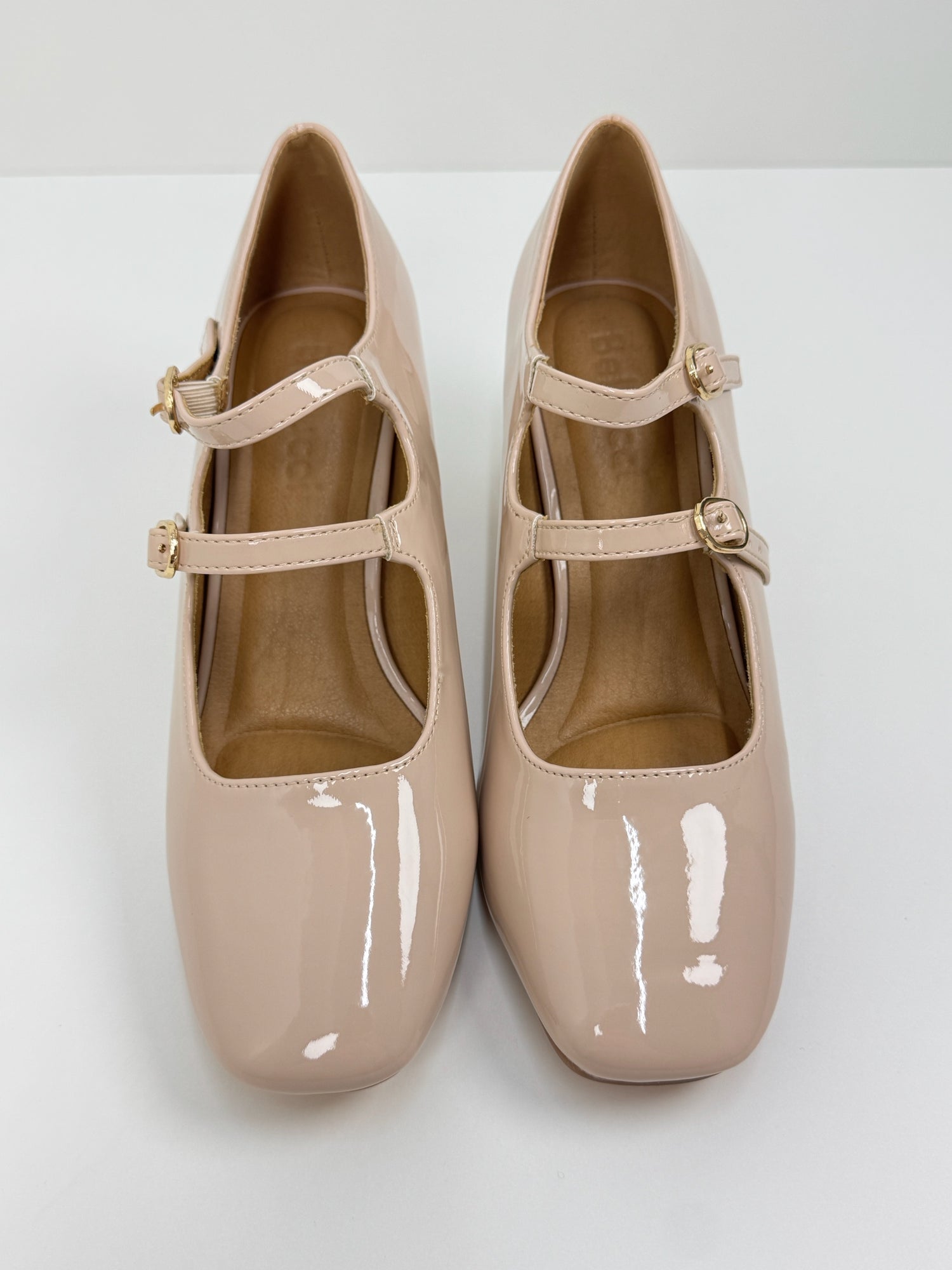 ODETTE - Mary Jane